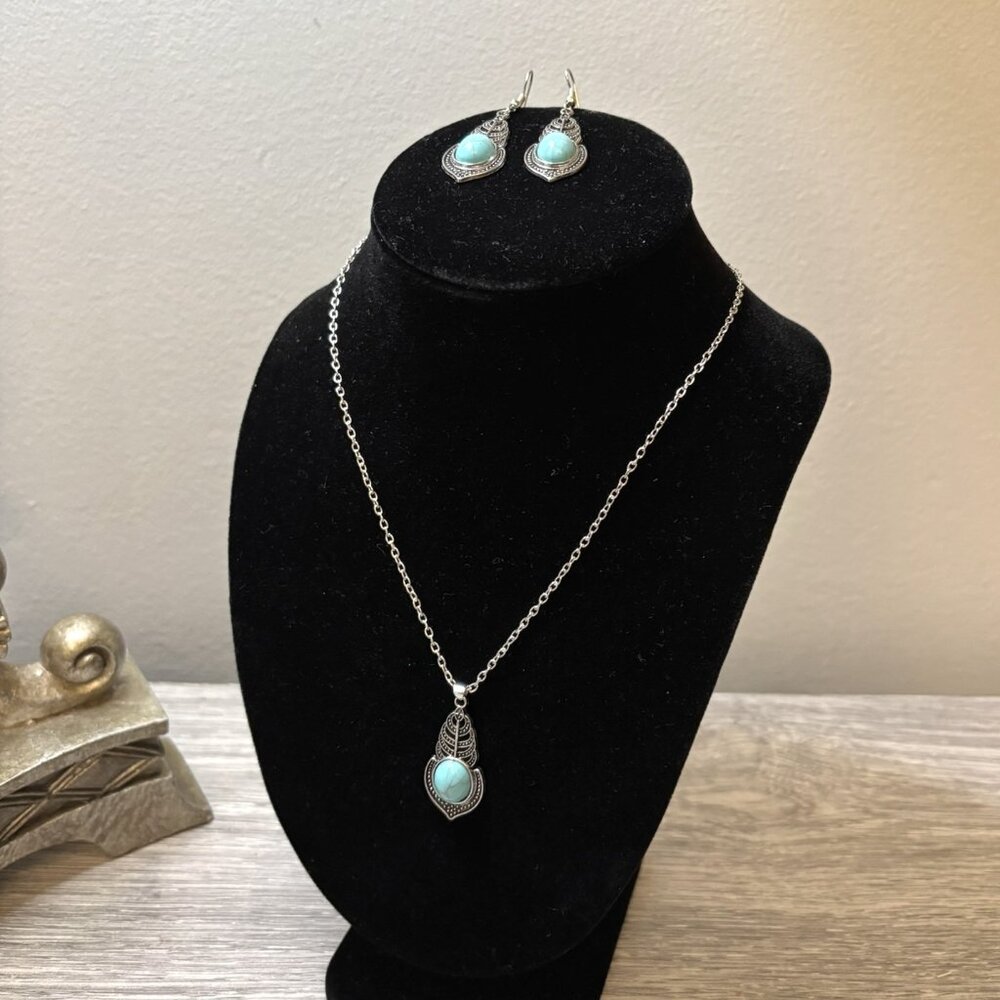 Silver and Turquoise Leaf Motif Necklace & Earring Set